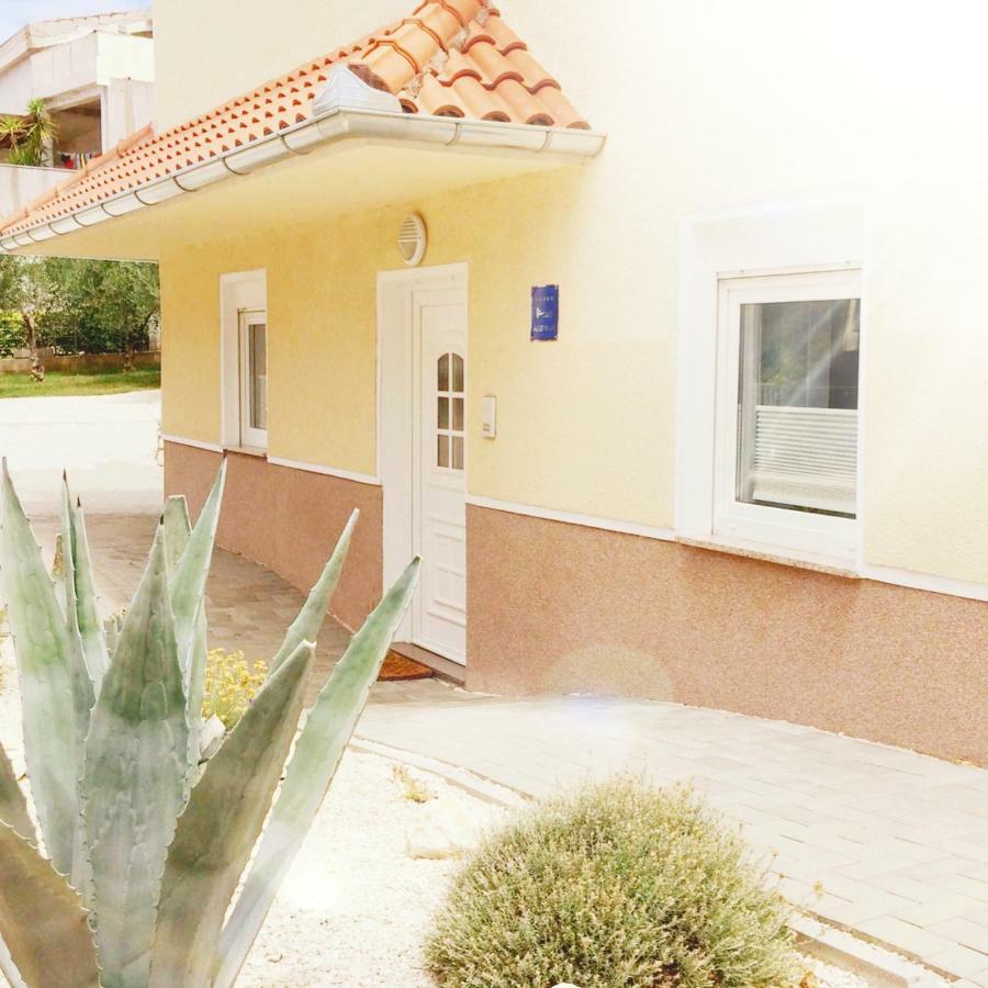 Apartamento Nina Zadar Exterior foto